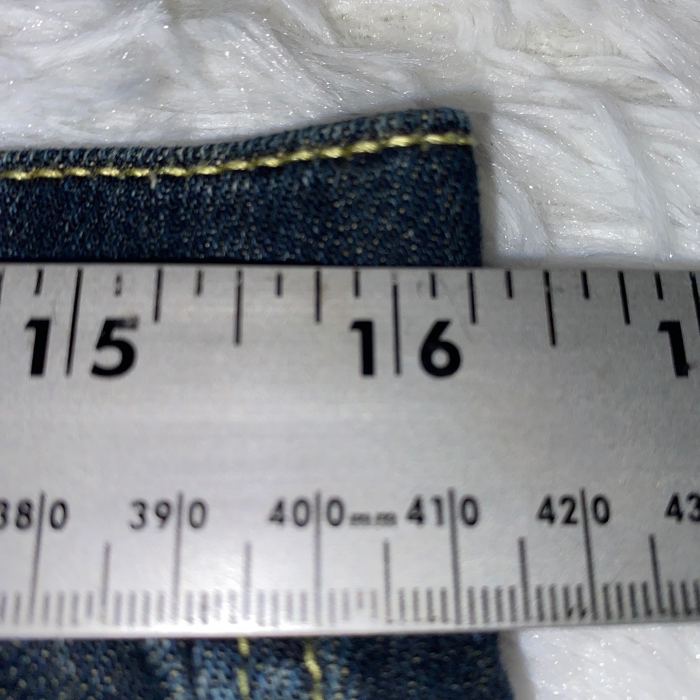 Lucky Brand Flared Dark Wash Jeans In Great Condition - Picture 6 of 7
